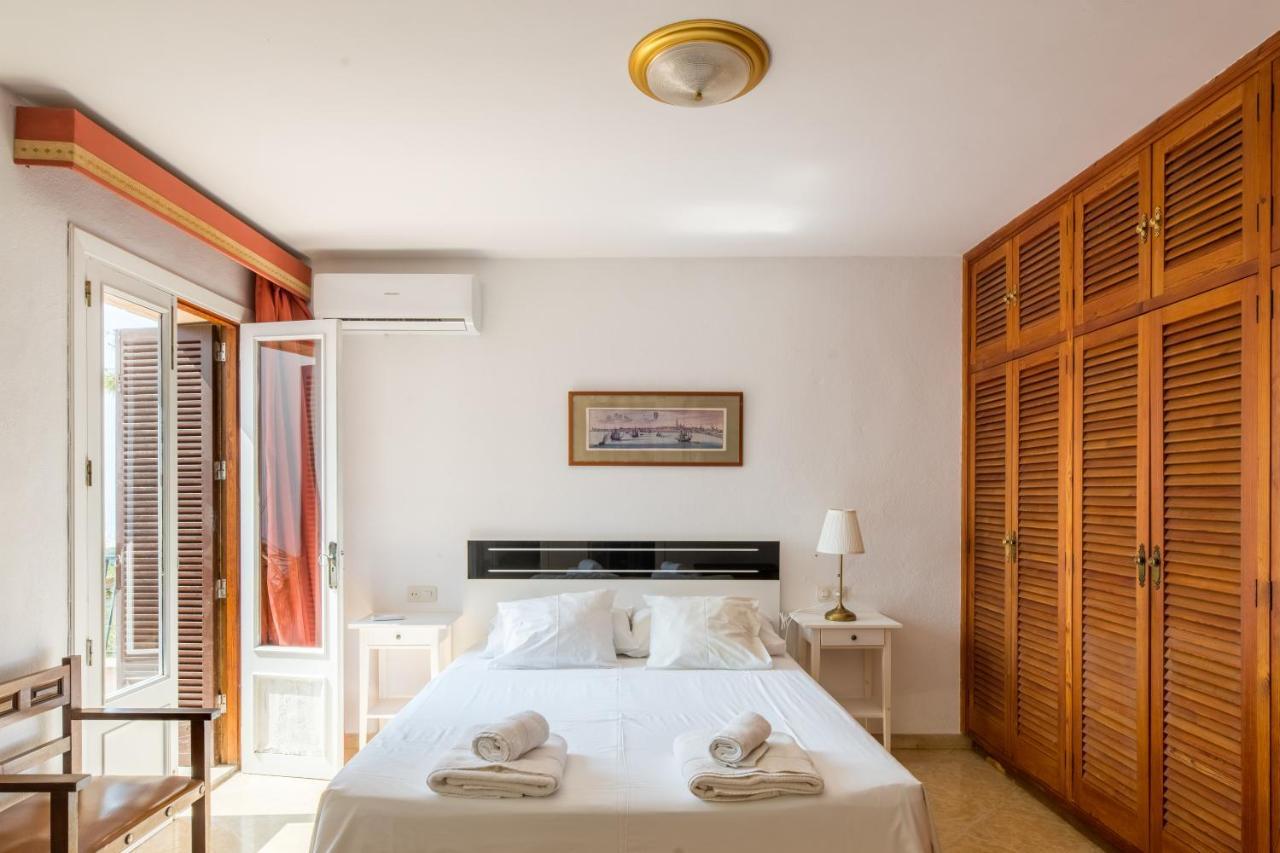 Big Villa Can Pedro In Palma De Mallorca Exteriör bild